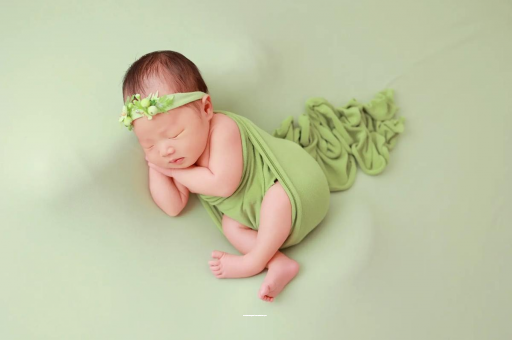 锡林郭勒盟宝宝边吃边拉正常吗 锡林郭勒盟宝宝边吃边拉正常吗